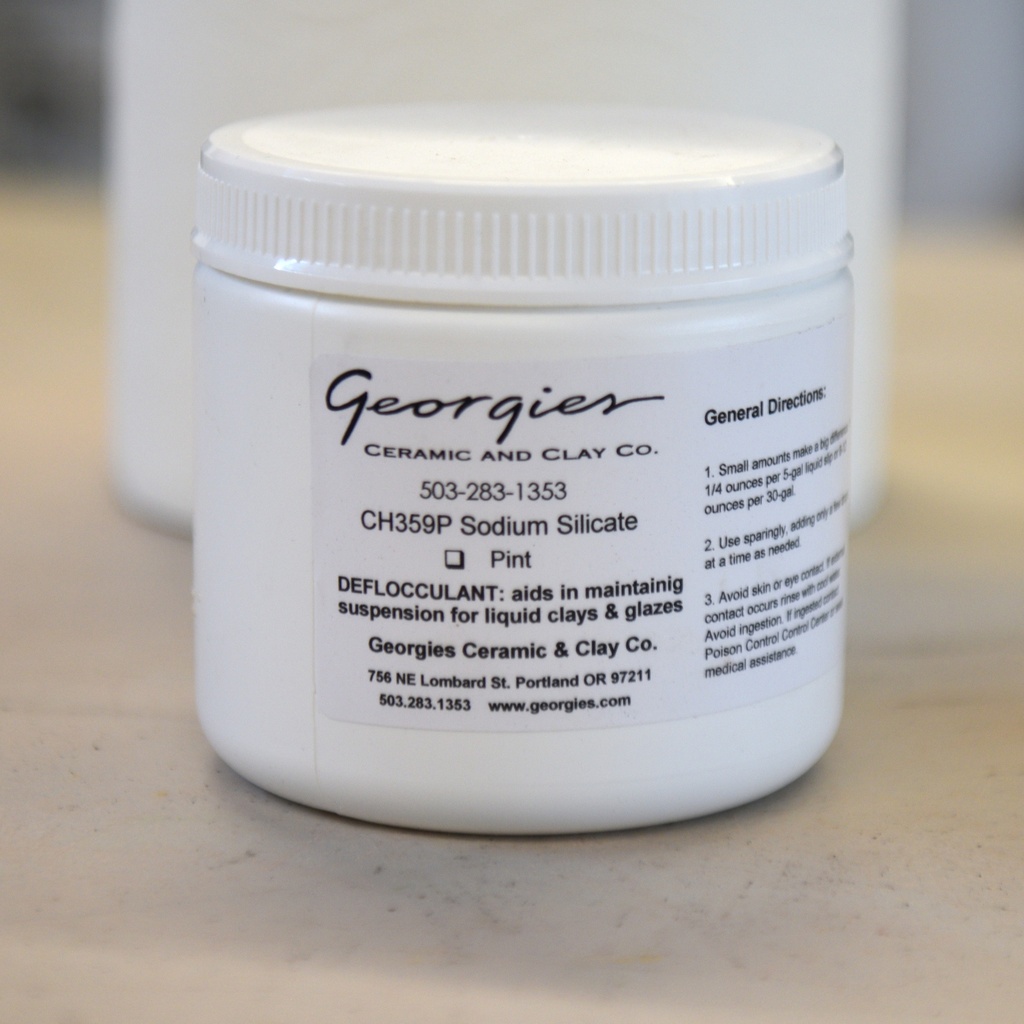White container of CH359P Sodium Silicate from Georgies Ceramic & Clay Co. for maintaining liquid clay and glaze suspension.